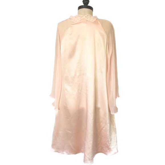 Vintage VALENTINO Peach Satin Lace Negligee Robe - Picture 12 of 17